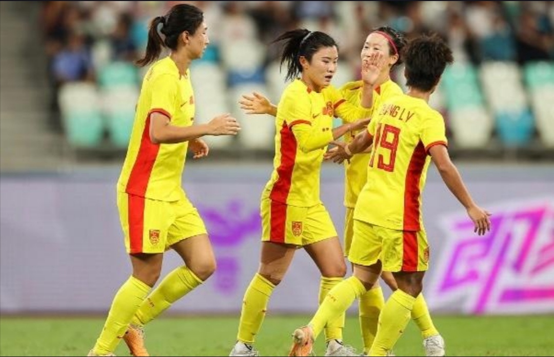 中国女足备战非洲女足赛事，永不言败